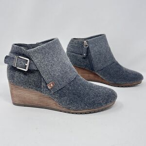 Dr. Scholl's Create Mid Grey Wool Microsuede Zip Stacked Wood Wedge Bootie 9.5